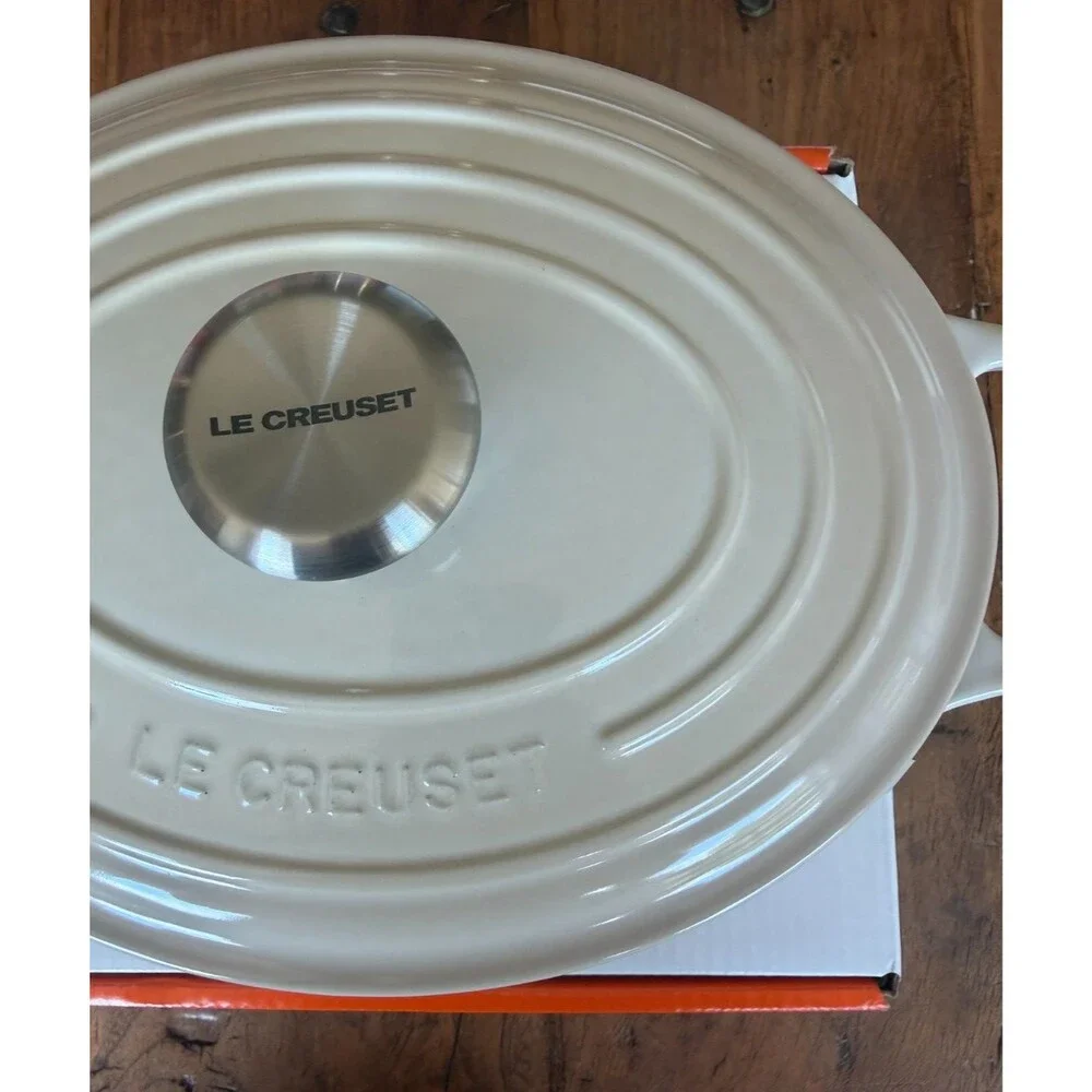 Le Creuset Enameled Cast Iron Signature Oval Dutch Oven 4.5 qt 27cm Meringue NEW